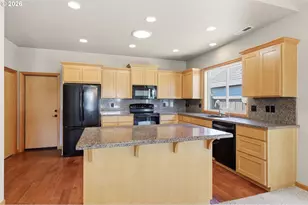 2030 Lakeland Way, Eugene, OR 97408 - Photo 7