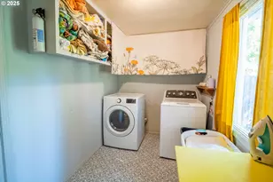 89387 Old Mohawk Rd, Springfield, OR 97478 - Photo 21