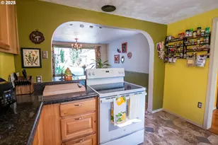 89387 Old Mohawk Rd, Springfield, OR 97478 - Photo 9