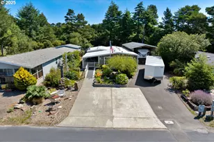 1601 Rhododendron Dr, Florence, OR 97439 - Photo 1