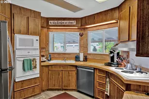 1601 Rhododendron Dr, Florence, OR 97439 - Photo 17