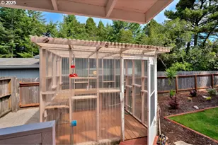 1601 Rhododendron Dr, Florence, OR 97439 - Photo 43