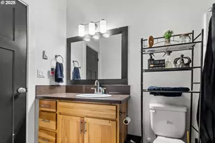 1172 SE Chinookan Dr, Cascade Locks, OR 97014 - Photo 5