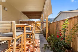 1172 SE Chinookan Dr, Cascade Locks, OR 97014 - Photo 17