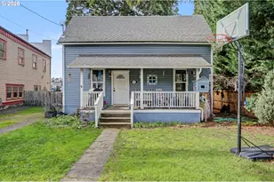 213 Mill St, Silverton, OR 97381 - Photo 1