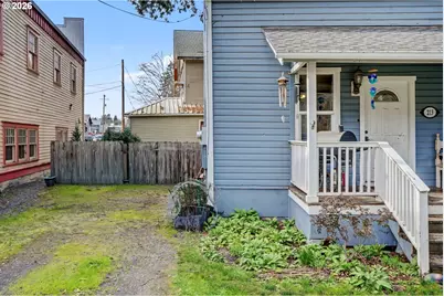 213 Mill St, Silverton, OR 97381 - Photo 3