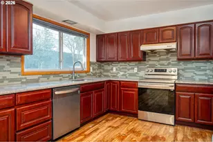 12340 NE Rose Pkwy, Portland, OR 97230 - Photo 15