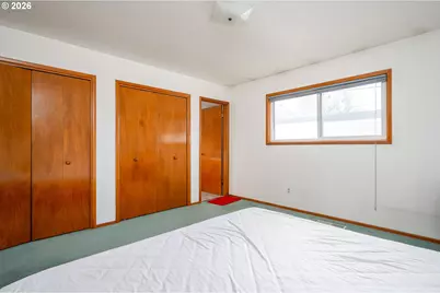 12340 NE Rose Pkwy, Portland, OR 97230 - Photo 19