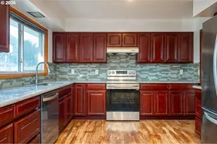 12340 NE Rose Pkwy, Portland, OR 97230 - Photo 13