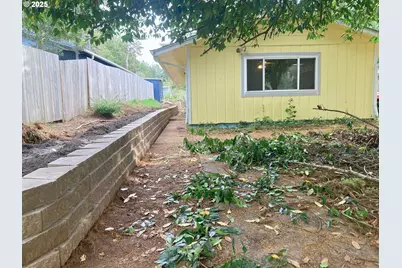 89301 Shore Crest Dr, Florence, OR 97439 - Photo 7