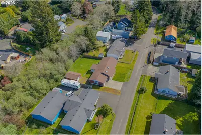 530 Robinhood Ave, Lakeside, OR 97449 - Photo 15