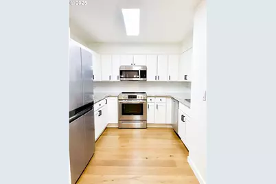 8720 SW Tualatin Rd #315, Tualatin, OR 97062 - Photo 11