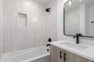 4378 NE Going St, Portland, OR 97218 - Photo 9