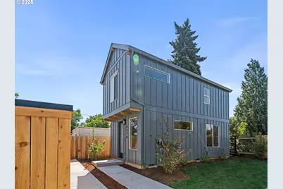 4378 NE Going St, Portland, OR 97218 - Photo 1