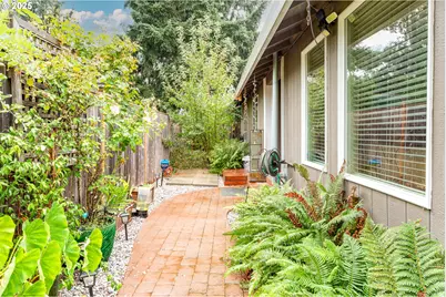 3565 Castrey St, Eugene, OR 97404 - Photo 5