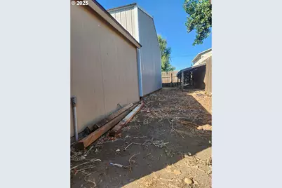 395 NE Oregon Ave, Irrigon, OR 97844 - Photo 33