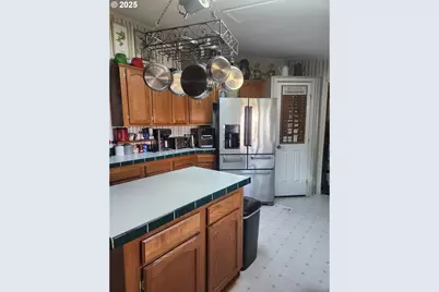 395 NE Oregon Ave, Irrigon, OR 97844 - Photo 5