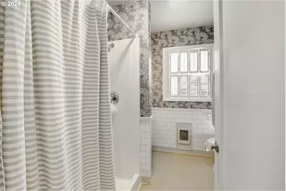 1214 E 11th St, The Dalles, OR 97058 - Photo 23