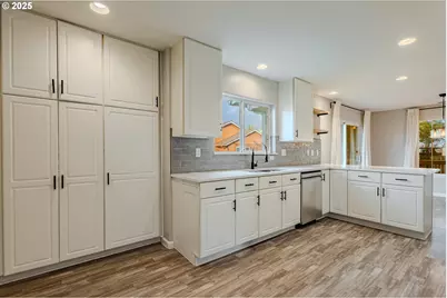 835 Wynooski St, Newberg, OR 97132 - Photo 11