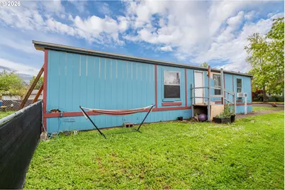496 Scotts Glen Dr, Springfield, OR 97477 - Photo 3