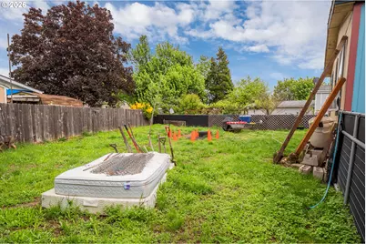 496 Scotts Glen Dr, Springfield, OR 97477 - Photo 17