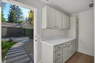 19510 SE Kay St, Milwaukie, OR 97267 - Photo 27