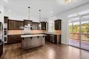 15411 NW Dominion Dr, Portland, OR 97229 - Photo 17