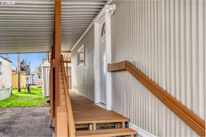 2300 SE 82nd Ave #5, Portland, OR 97216 - Photo 3