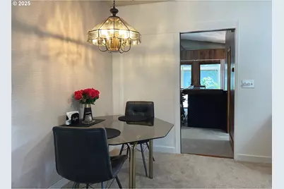 8632 NE Clackamas St, Portland, OR 97220 - Photo 15