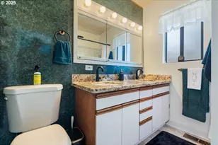 8632 NE Clackamas St, Portland, OR 97220 - Photo 13