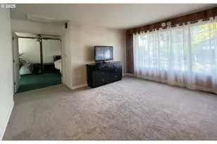 8632 NE Clackamas St, Portland, OR 97220 - Photo 7