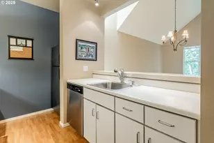 205 S Montgomery St, Portland, OR 97201 - Photo 7