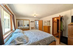 80235 E Hill Rd, Cottage Grove, OR 97424 - Photo 9