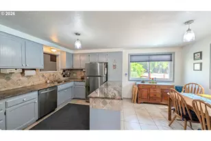 80235 E Hill Rd, Cottage Grove, OR 97424 - Photo 7