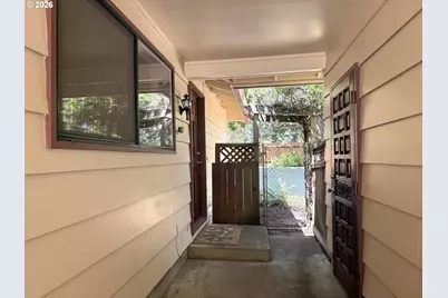 4910 Whiteaker St, Eugene, OR 97405 - Photo 3