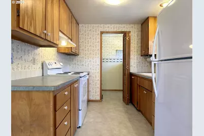 4910 Whiteaker St, Eugene, OR 97405 - Photo 11