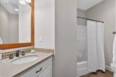 392 SW Dogwood Dr, Dundee, OR 97115 - Photo 17