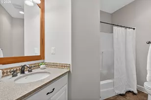 392 SW Dogwood Dr, Dundee, OR 97115 - Photo 17