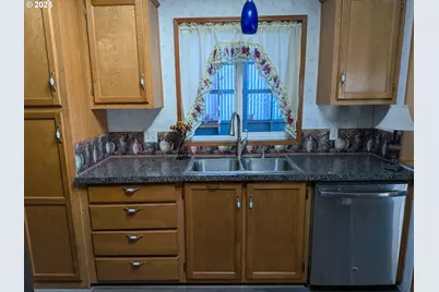 100 River Bend Rd #118, Reedsport, OR 97467 - Photo 11