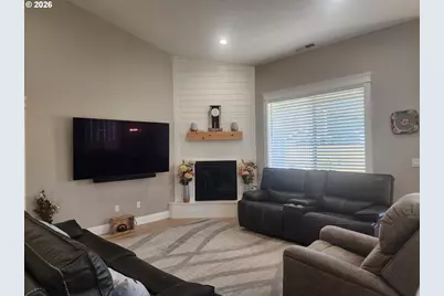 845 1st St, Gervais, OR 97026 - Photo 11