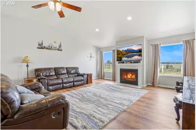 75077 W Oregon Ln, Irrigon, OR 97844 - Photo 5