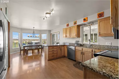 75077 W Oregon Ln, Irrigon, OR 97844 - Photo 9