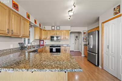 75077 W Oregon Ln, Irrigon, OR 97844 - Photo 7