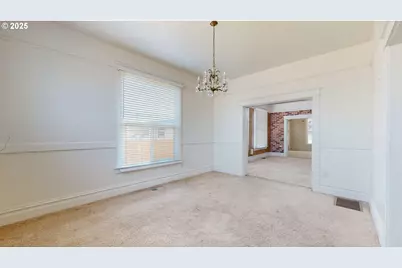 2438 Auburn Ave, Baker City, OR 97814 - Photo 15