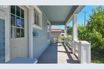 2438 Auburn Ave, Baker City, OR 97814 - Photo 5