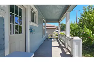 2438 Auburn Ave, Baker City, OR 97814 - Photo 5