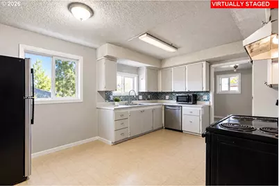 820 SW 14th St, Pendleton, OR 97801 - Photo 7