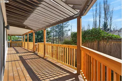 3226 SW Dolph Ct, Portland, OR 97219 - Photo 41