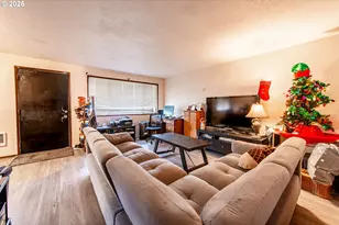 353 71st St, Springfield, OR 97478 - Photo 17