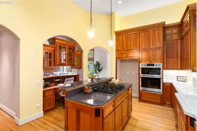 6441 SW Santa Monica Ct, Portland, OR 97221 - Photo 21